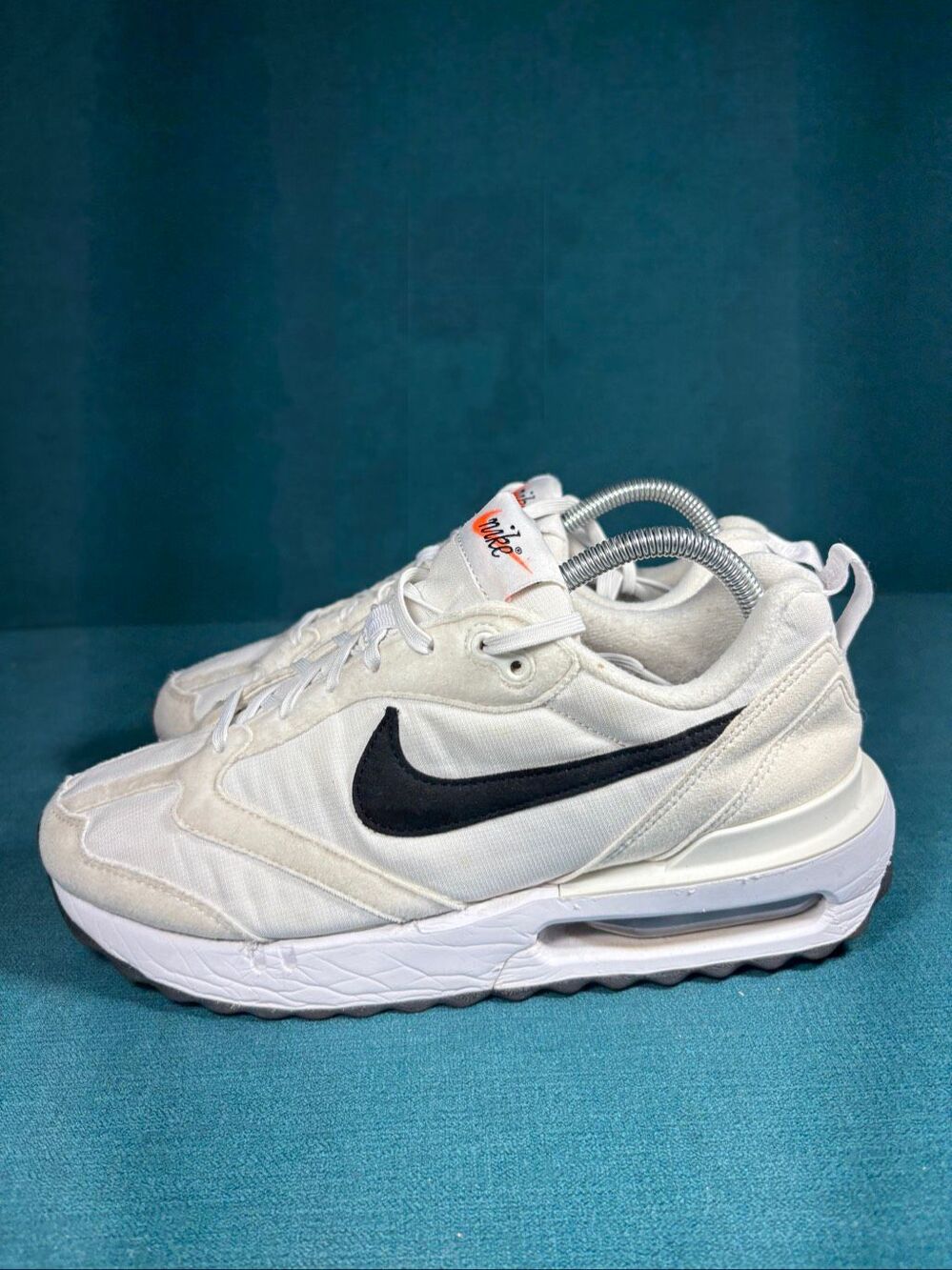 Nike Air Max Dawn Summit White Black Women's Size 9.5 Sneakers Shoes DH5131-101